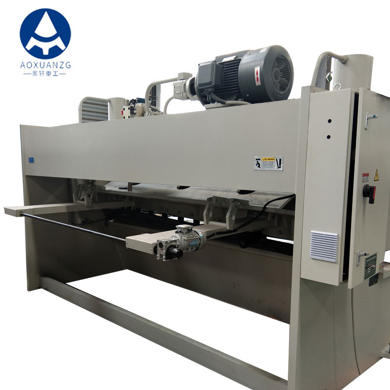 6mm Hydraulic Steel Shearing Machine 12times/Min , Guillotine Metal Cutter E21S Controller