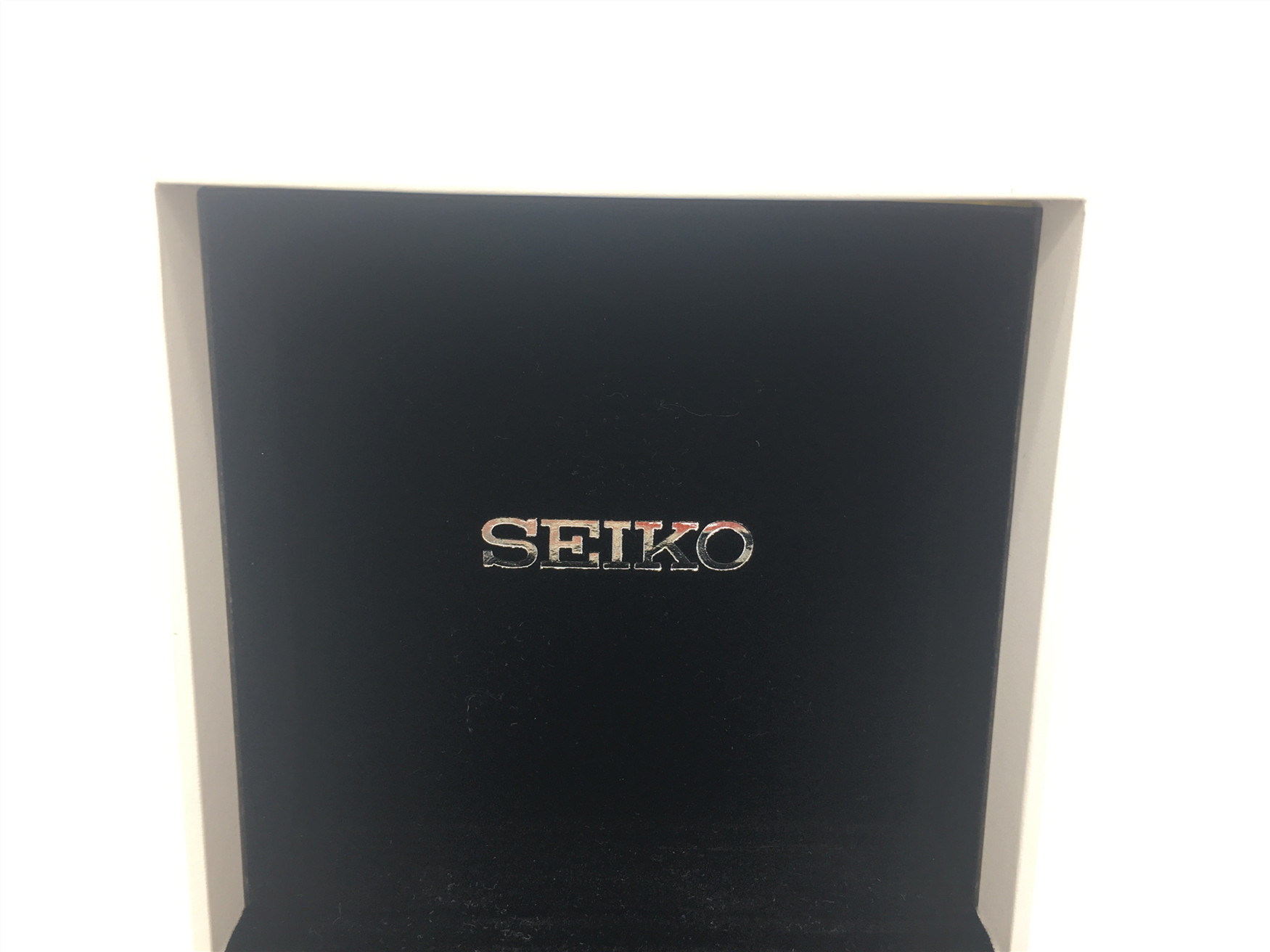 Gift Packaging Fancy Jewelry Box Hot Stamping Logo With Black Velvet Pillow
