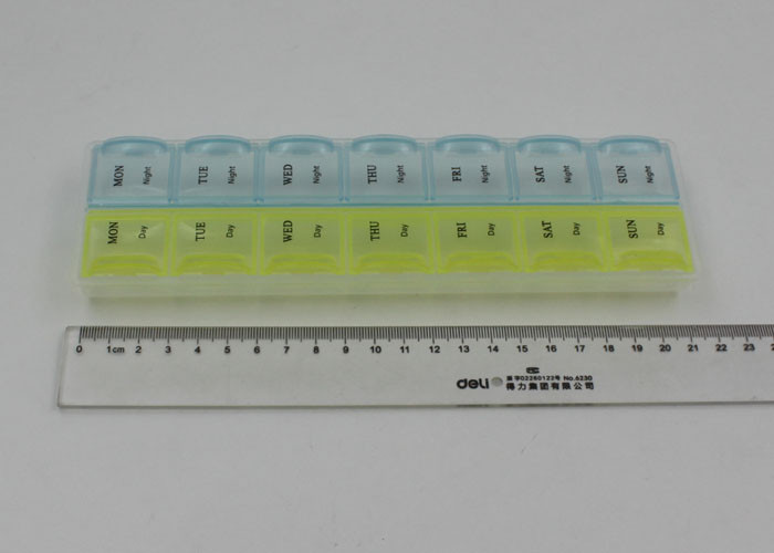 21.5*6.3*2.5cm 2 Week Pill Organizer With Colored Lid For Kid And Adult