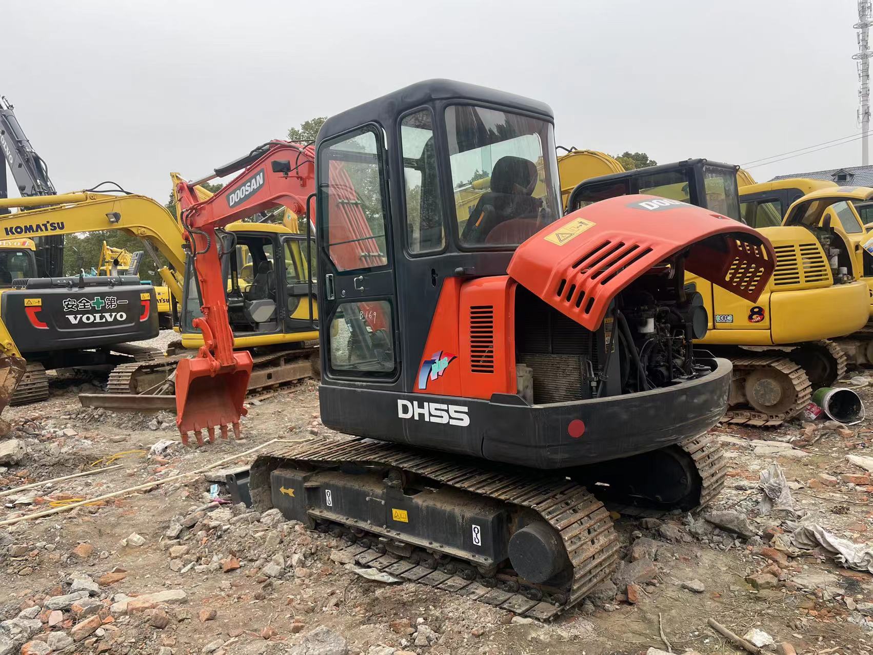 5.5 Ton Mini Used Doosan Dx55 Used Excavator 0.75m3 Bucket Capacity