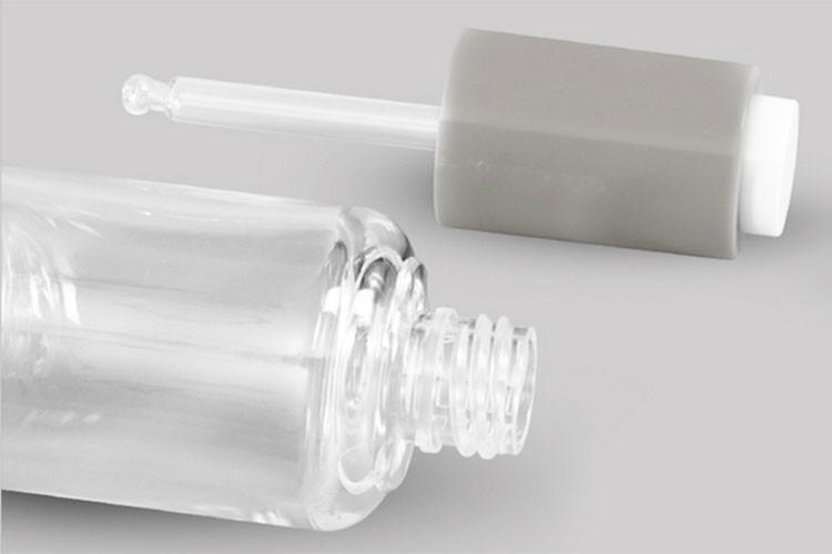 Transparent 50ml Custom Cosmetic Bottles With Flip Top Cap
