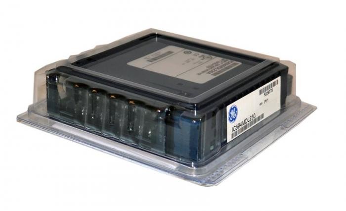 GE IC693CMM311 Series 90-30 Programmable Logic Controller 400 mA at 5V DC