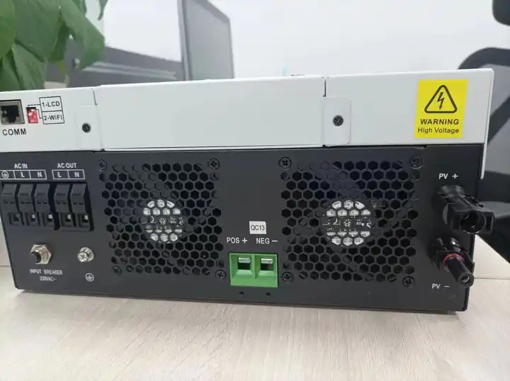 Hybrid Inverter 3 Phase Solar On Grid Solar Inverter Hybrid 6.2Kw 3.6Kw Inverter Solar