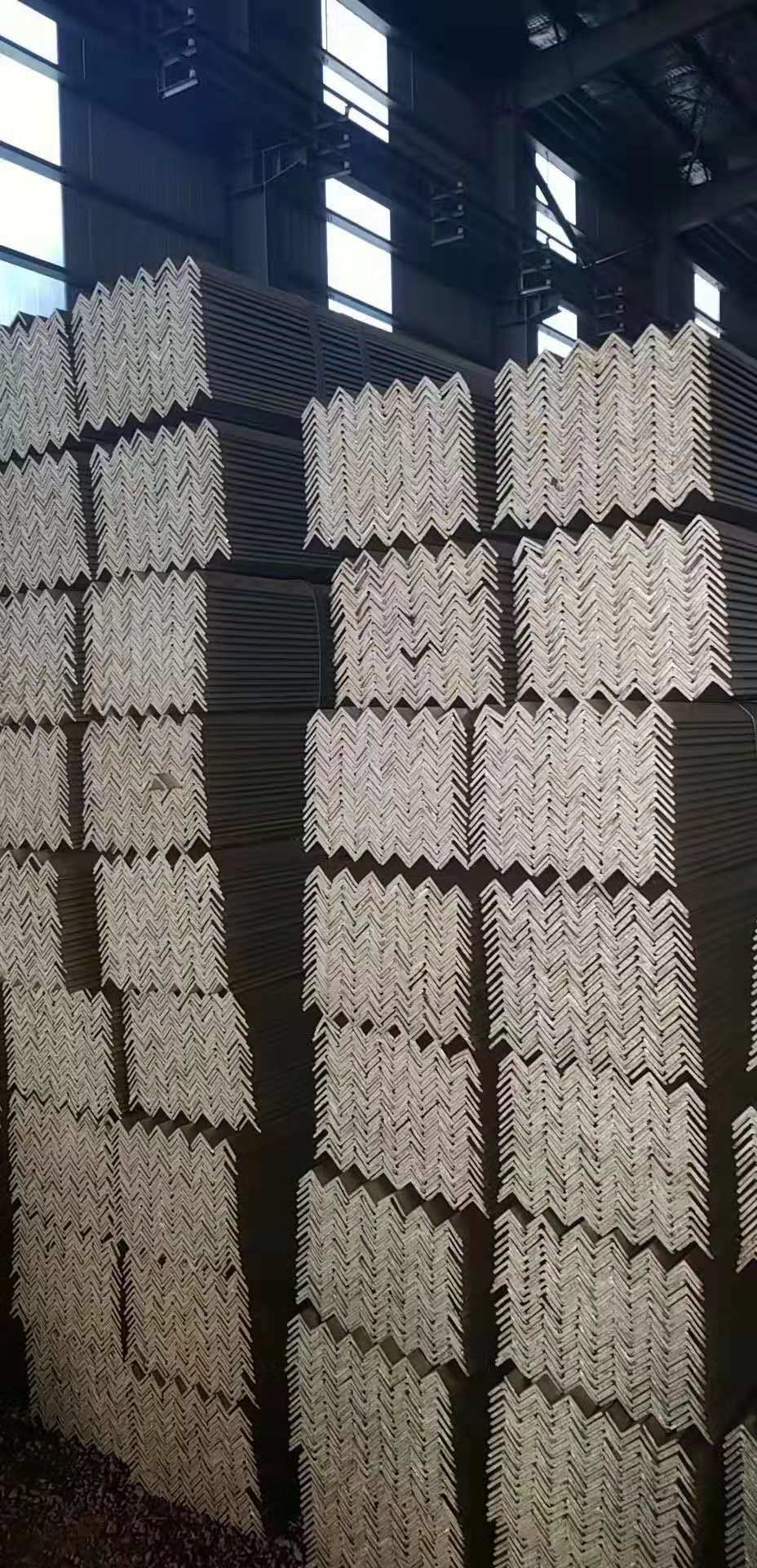 Structural Steel Sections Galvanized Steel Equal Angle Hot Rolled For Strengthening Tower