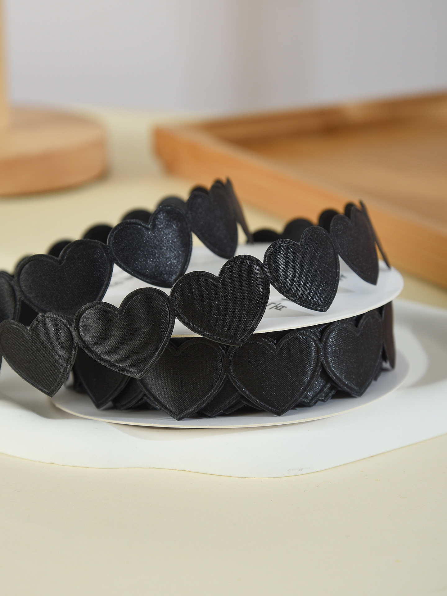 1.5cm*9m 2.5cm*9m Heart Shape Valentine's Day Polyester Gift Ribbon For Luxury Gift Packaging