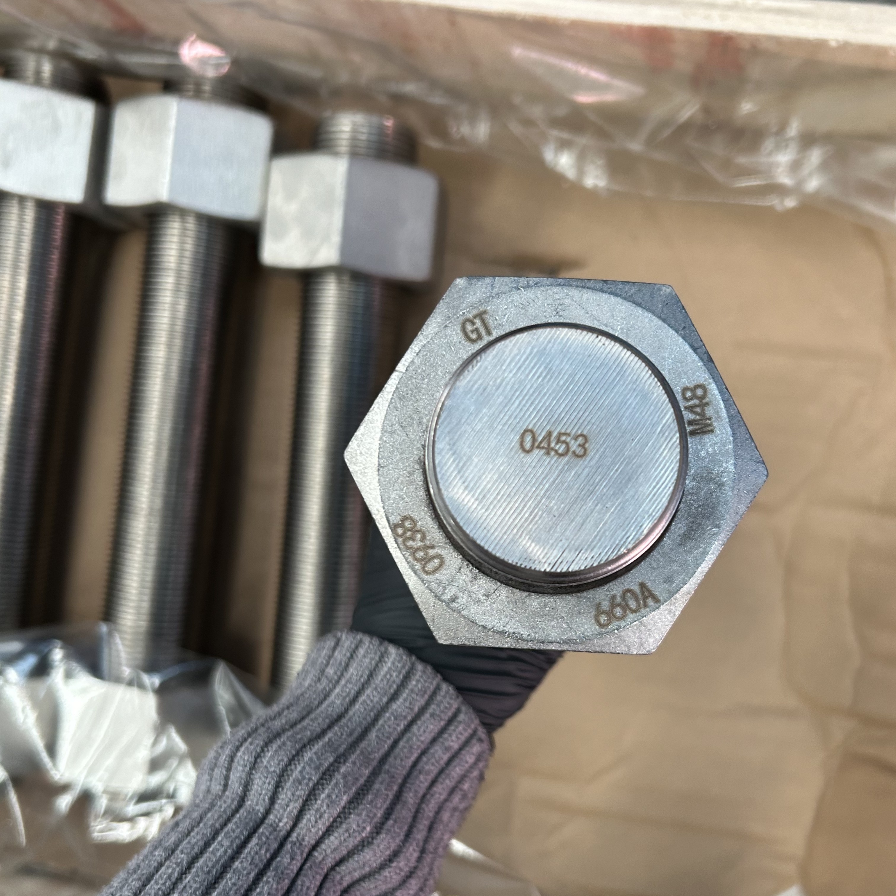 Carbon Steel Inconel 718 F468 Xylan 1070 A193 B8Stud Bolt UNS S32750 Duplex Stainless Steel 2507 for Oil and Gas Industry