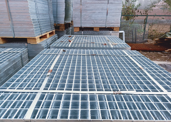 Light Weight Heavy Duty Grating Building Materials Industrial Platforms Galvanized Steel