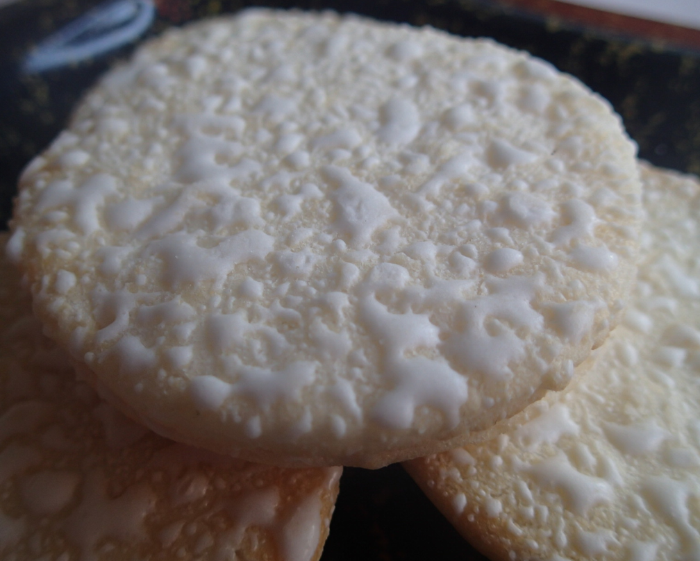 Edible Salt Rice Crispy Cheese Crackers Fairy Shell Crisp Butter Biscuits