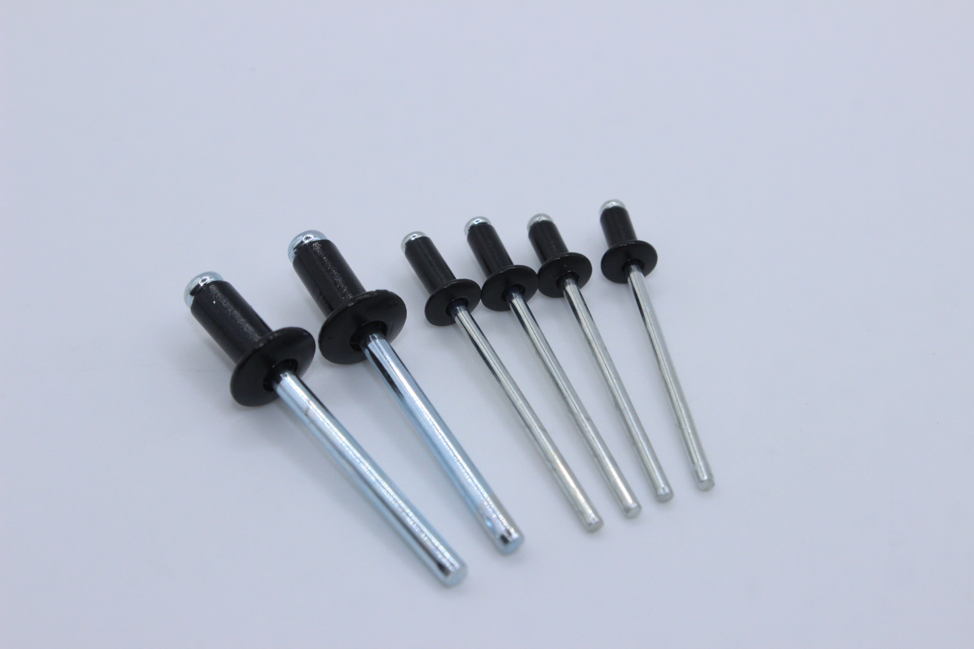 Aluminium Steel Pop Rivets with Open End Black Head ISO Standard 3/3.2/4/4.8/5/6