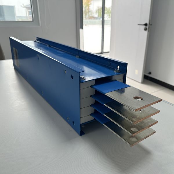 50Hz-60Hz Custom Busway Air Insulated Aluminium And Copper Material