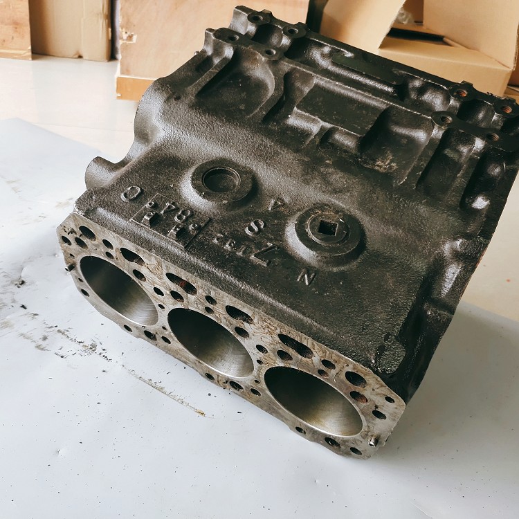 Cast Iron 3D84-1 3TNV88 Cylinder Block Engine Assy Excavator