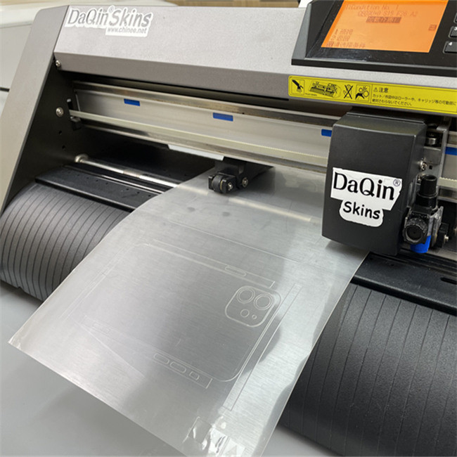 Daqin Laptop Screen Die Cut Sticker Maker Machine that Prints Vinyl Stickers