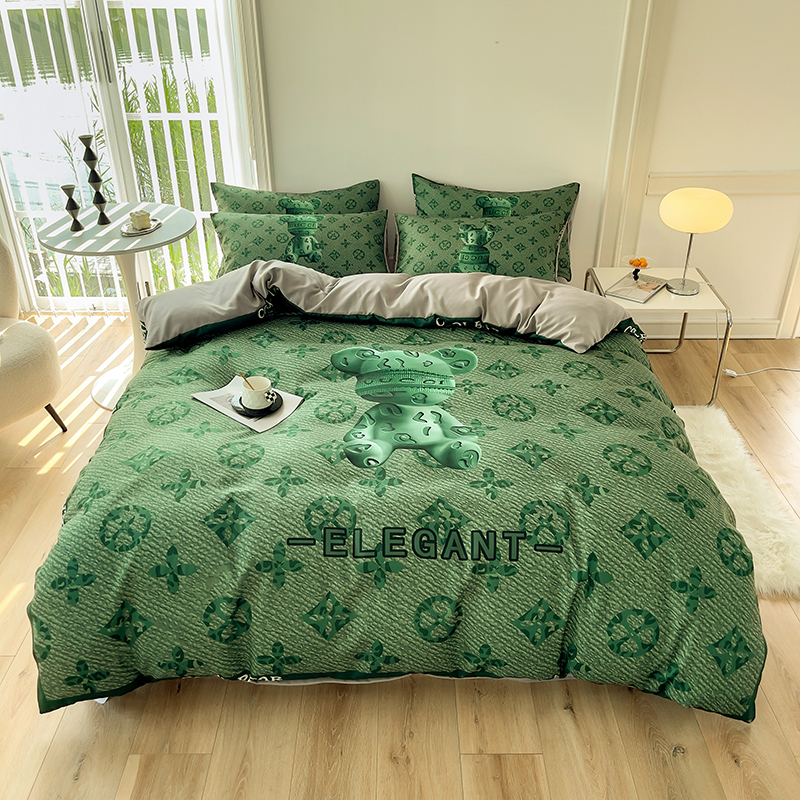 Luxury Lattice Bear Fashion Design Duvet Cover Bed Sheets Set for Children and Adults