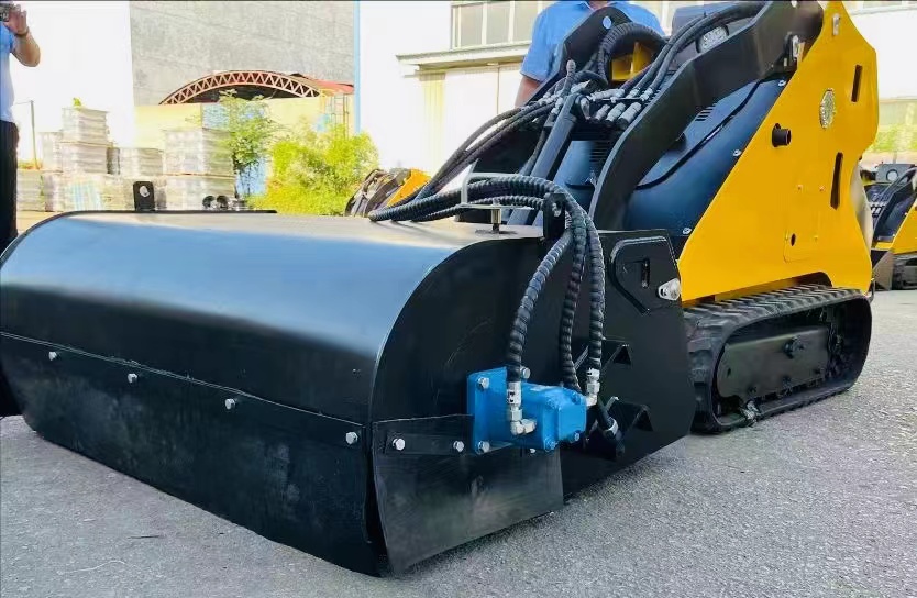 CE EPA Agriculture Construction Machine Mini Skid Steer Front Loader Kohler 37 KW Engine