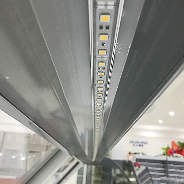 Curved Glass Deli Display Refrigerator