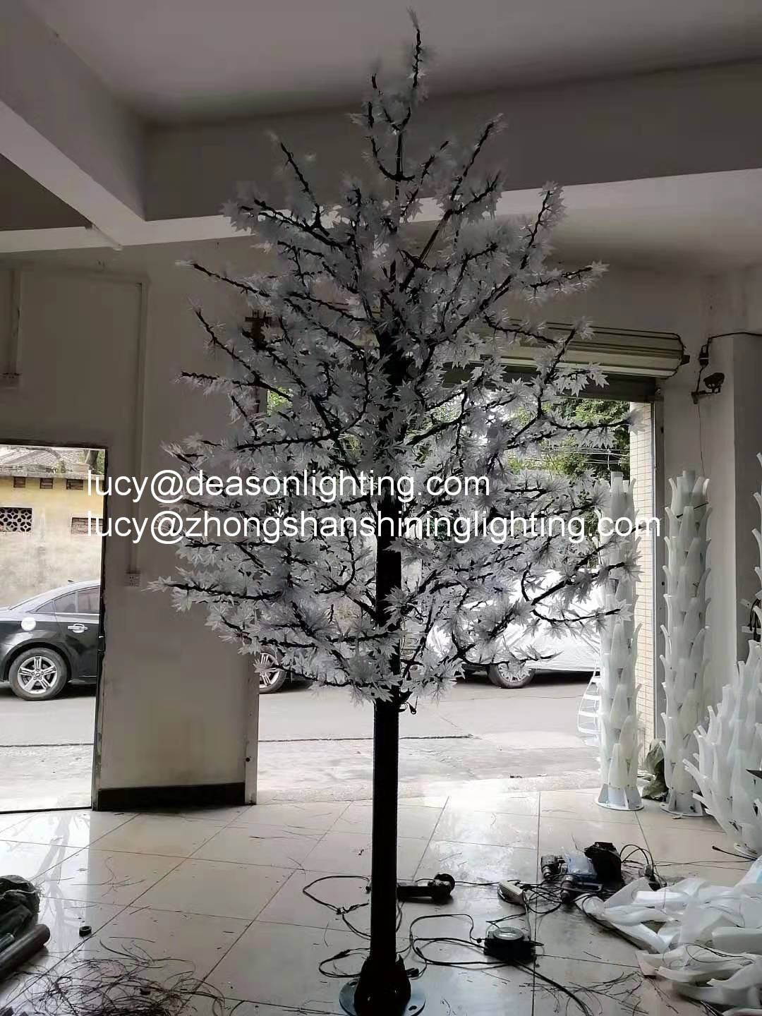 led maple tree lights