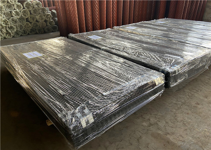 Flattened Expanded Metal Sheet Mesh For Stair Treads / Cladding 4 * 8ft 30 * 60mm