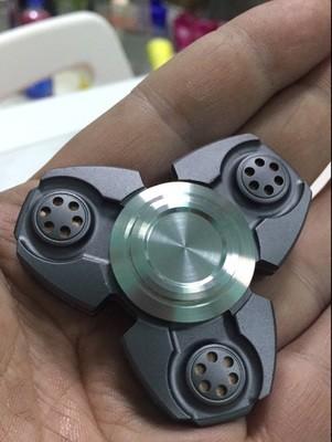 Quality Fidget spinner 2017 Magic Decompression Three Sides Plastic Fidget Spinner for Kids for sale