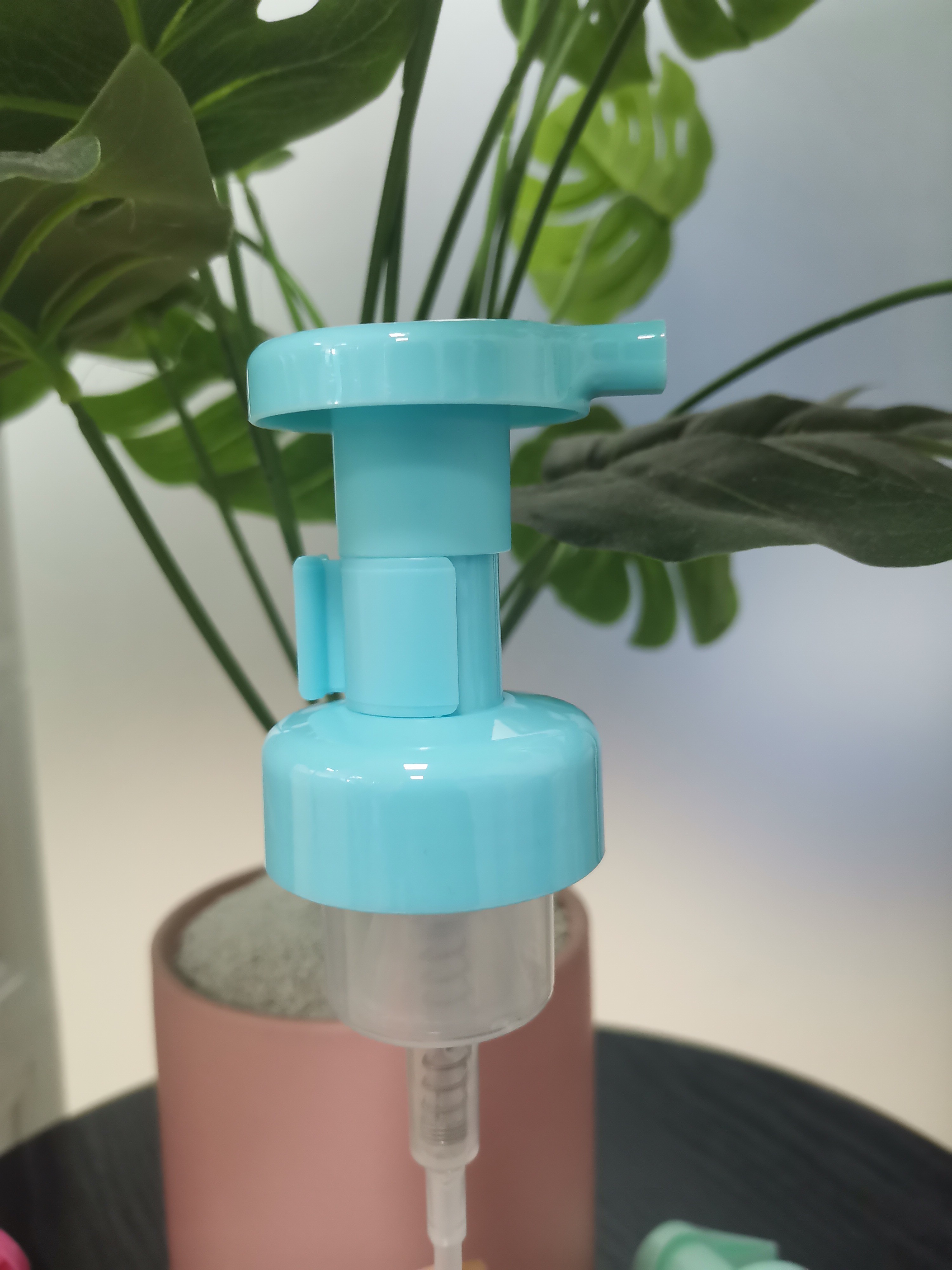 Customizable Bottle Foam Pump With White Pump Color Transparent Tube 43/400 Specification