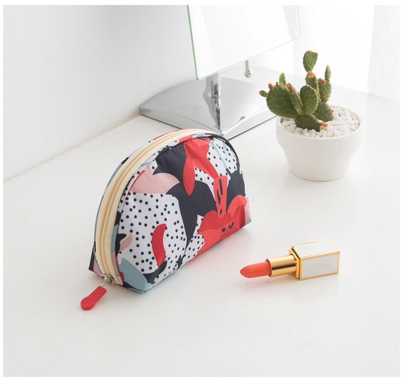 Flower Pattern Half Moon Shape Practical Wash Makeup Bag