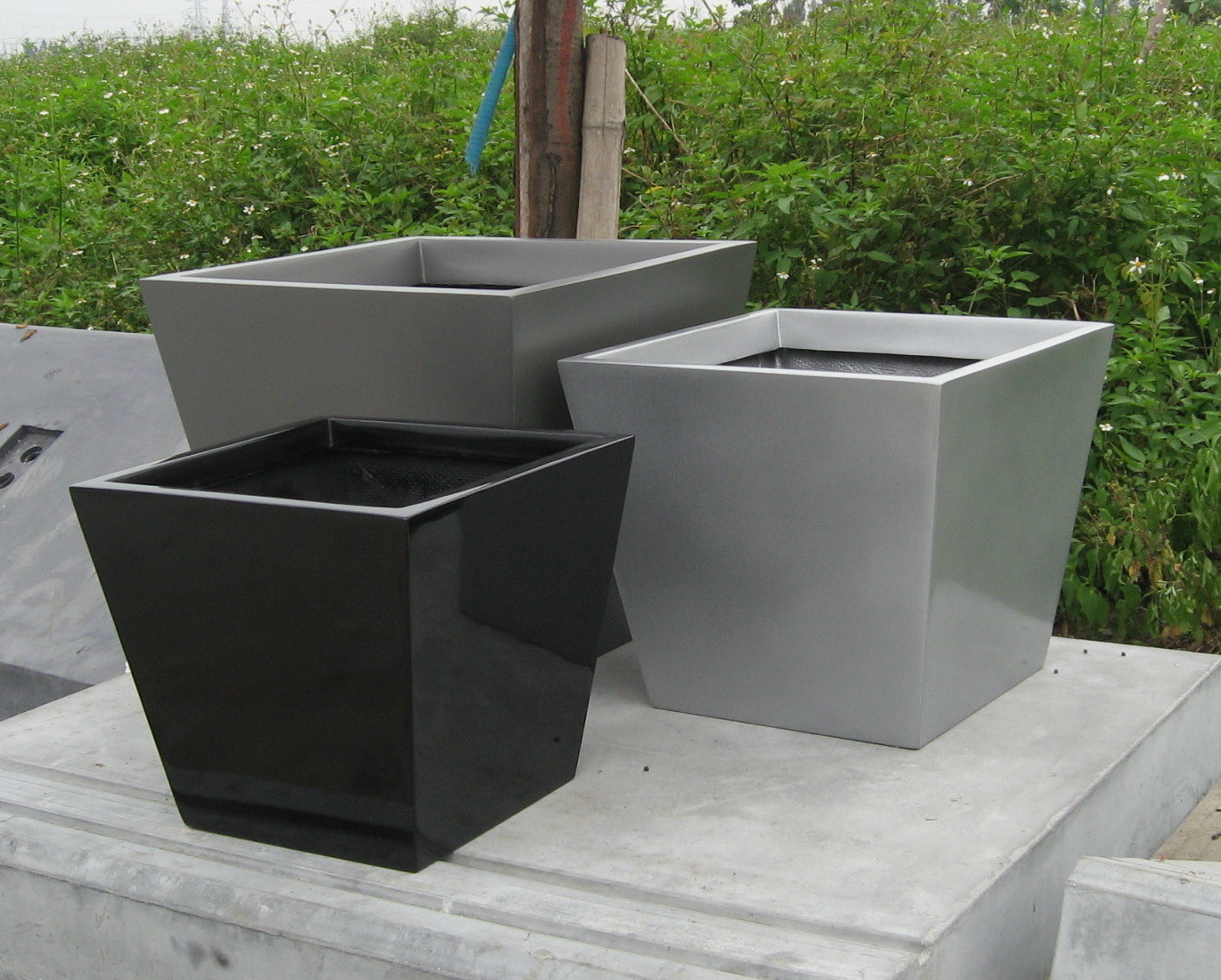 Fiberglass Flower Pots In Custom Shapes For Indoor And Outdoor Decor