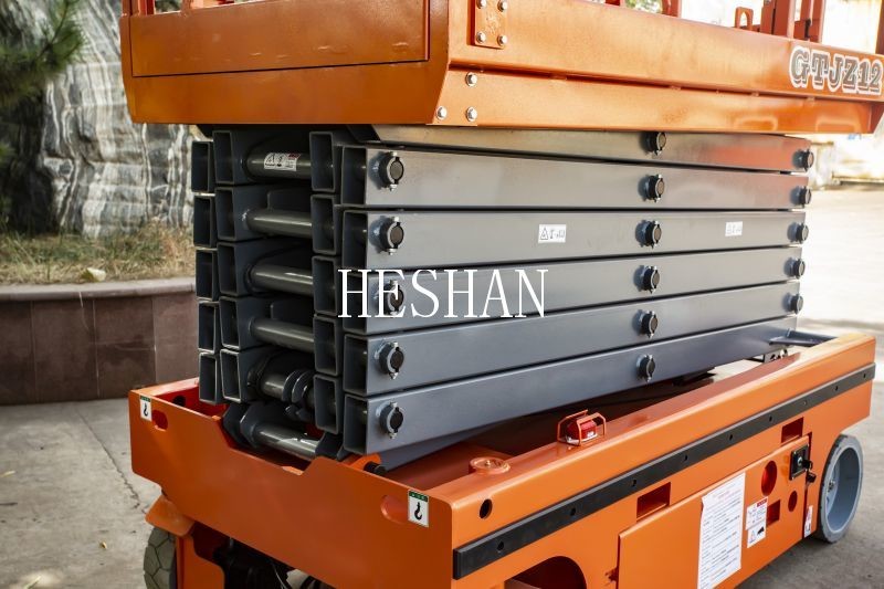 Hydraulic Mobile Aerial Work Platform Self Propelled 12m Scissor Lift