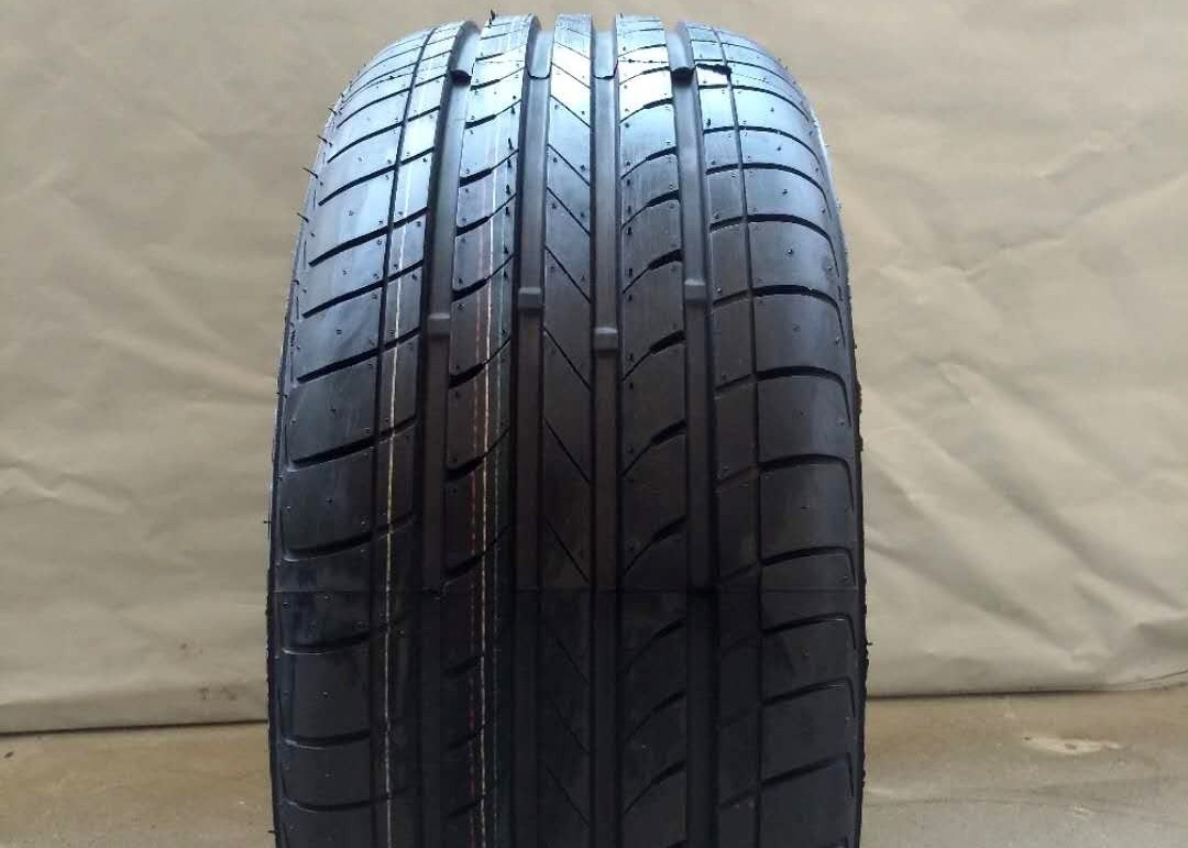 Ease Handing PCR Tires 225/60R15 Width 135 - 225mm Semi Steel Radial Tire Structure