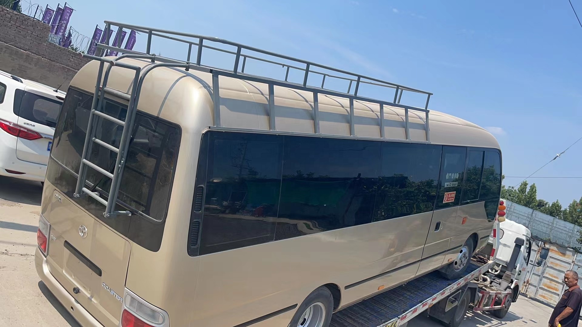 30 Seats Coaster Bus Used Japanese Coaster 7005*2040*2785 Deisel Fuel
