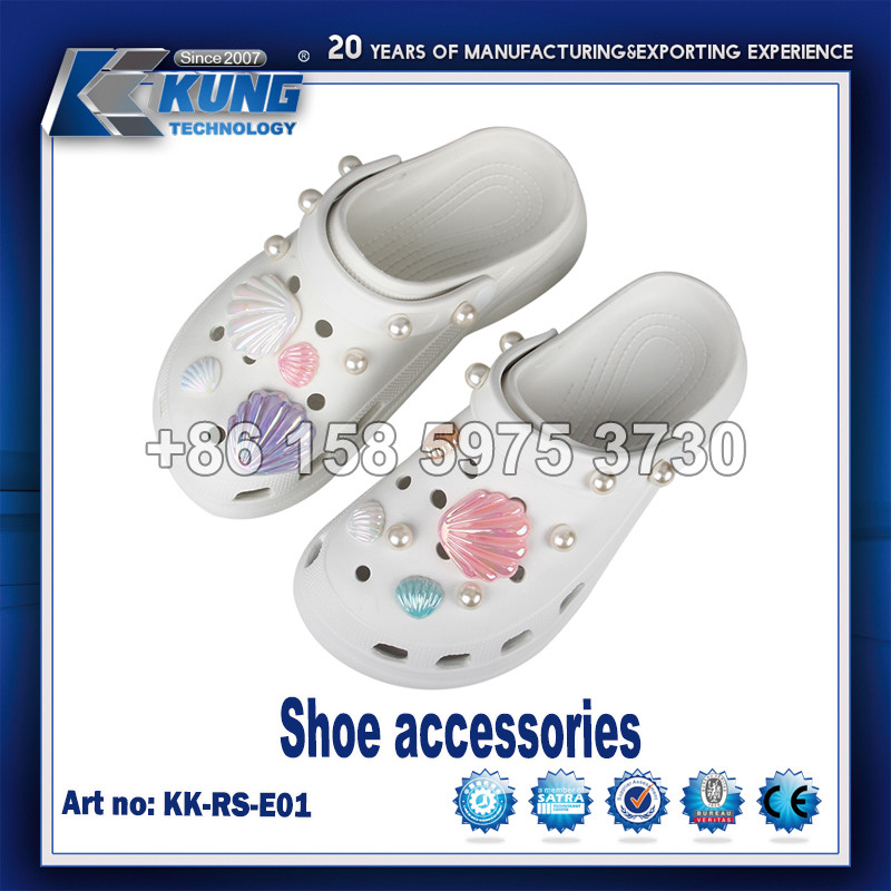 Decorative Lightweight Plastic Shoe Charms , Multipurpose Shoe Buckles Custom