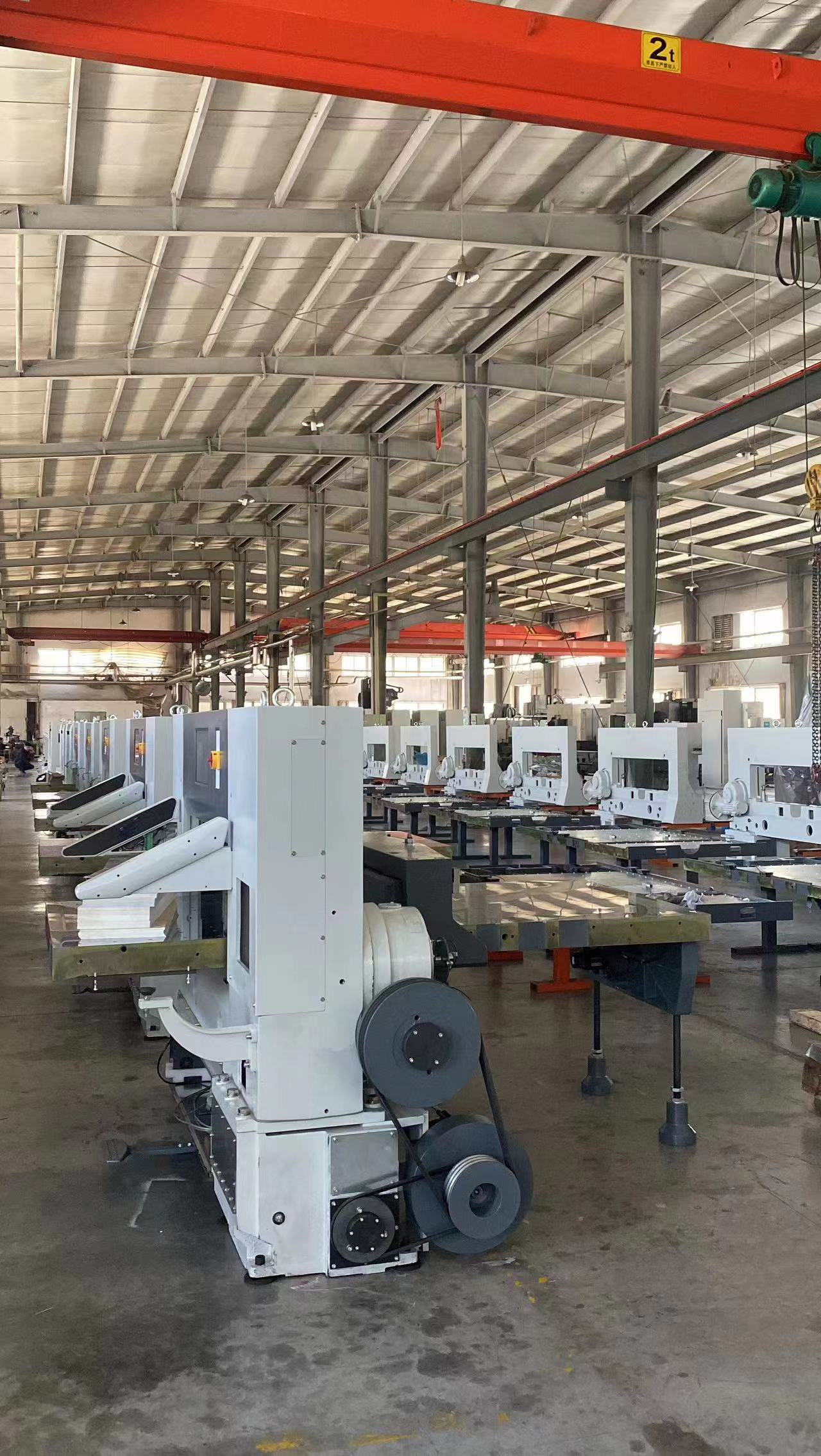 Speed 1370 Paper Cutting Machine 4500 KG with 361-399V Voltage and Video Technical Support