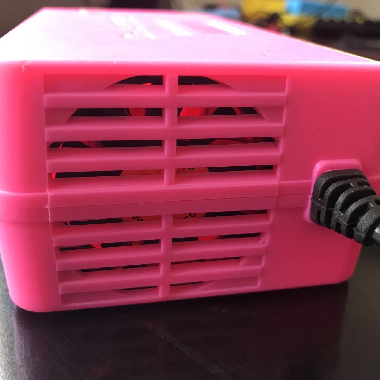 Electric Battery Charger DC 13.8V 15A lead acid Battery Charger With Automatic Protection