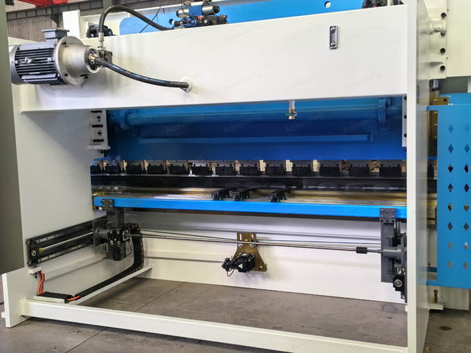 WC67K Press Brake For Metal Sheet Folding CNC Press Bending Machine 1250Tons 3200mm CNC TP10S With AMADA Clamp