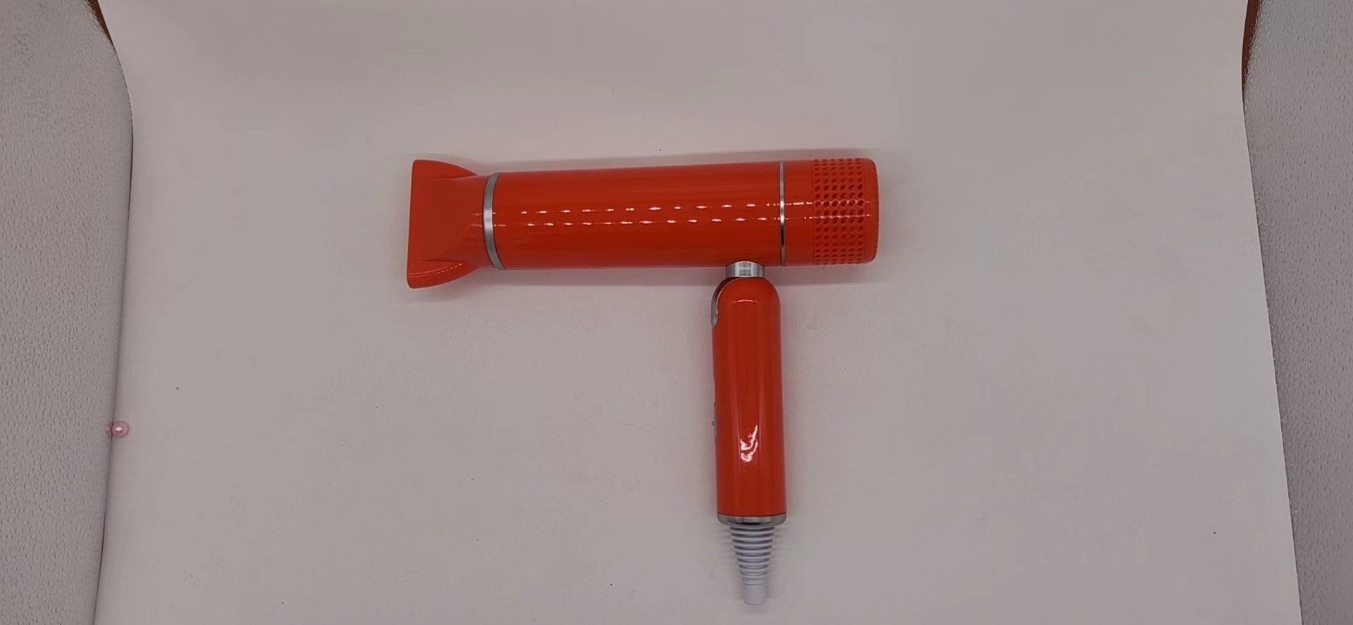 Powerful 1600 Watt Hair Dryer Foldable With Styling Nozzle Diffuser