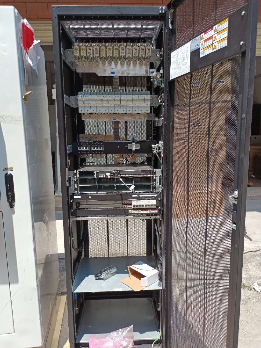 Huawei TP48400B-N20B2 TP48400B-N20B3 Indoor High Frequency Combined Switching Power Supply Cabinet AC To DC 48V400A