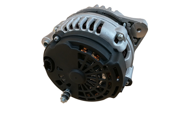OE NO 5801315646 Truck Diesel Engine Alternator / Genlyon Spare Parts