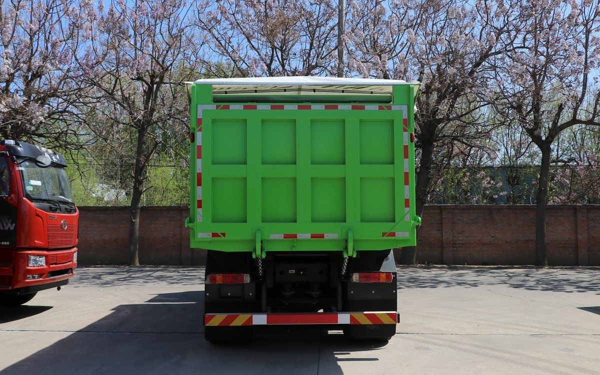 1800rpm FAW Jiefang J6P Used Tipper Dumper Trucks State VI