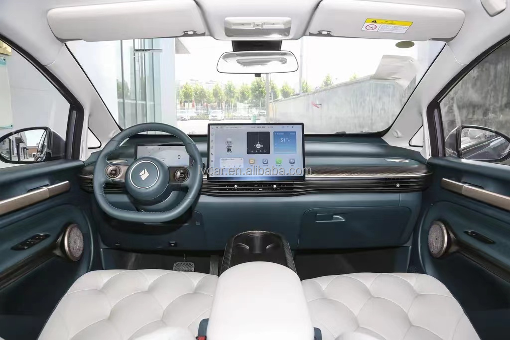 Left-Hand Steering Wuling Baojun Popular and Affordable Five Door Five Seat Hatchback