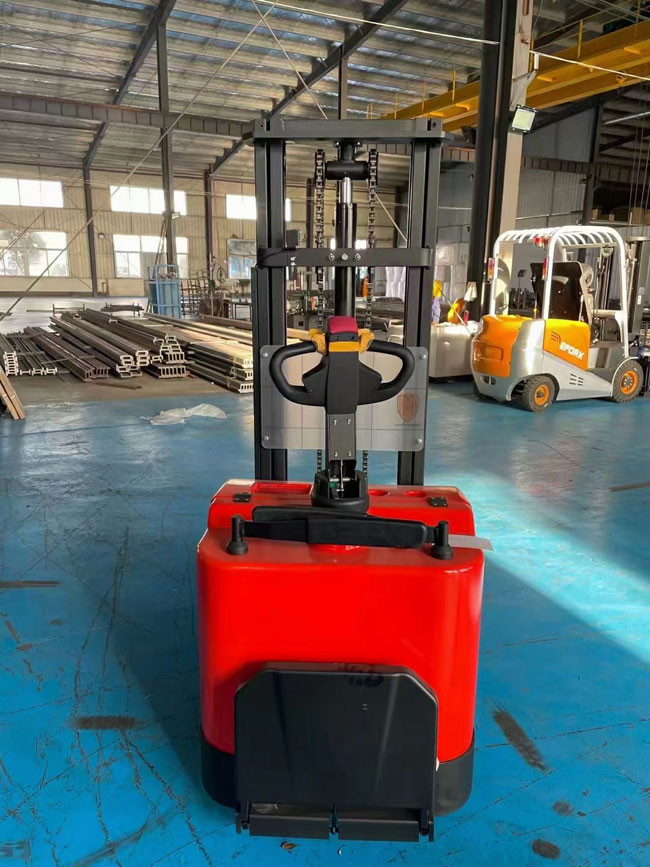 Q345B Electric Lift Trucks Powered Walkie Stacker 1500kg