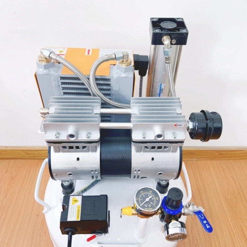 Oil Free Dental Air Compressor With Dryer 32L Silent Vaccum Pump Compressor