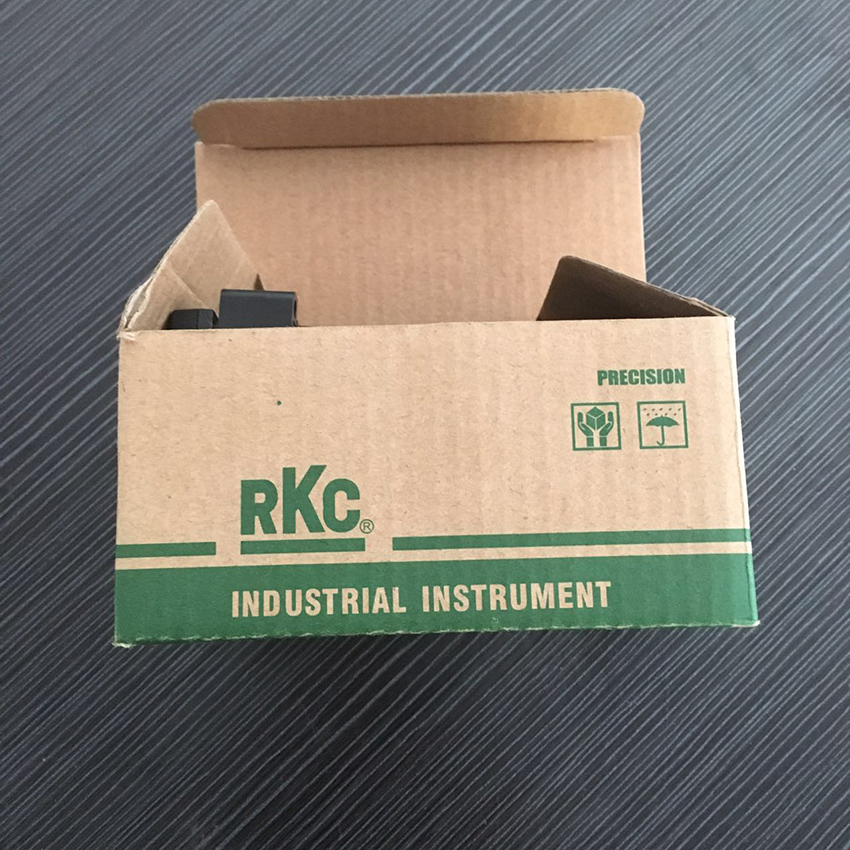 RKC REX C100 digital PID temperature controller