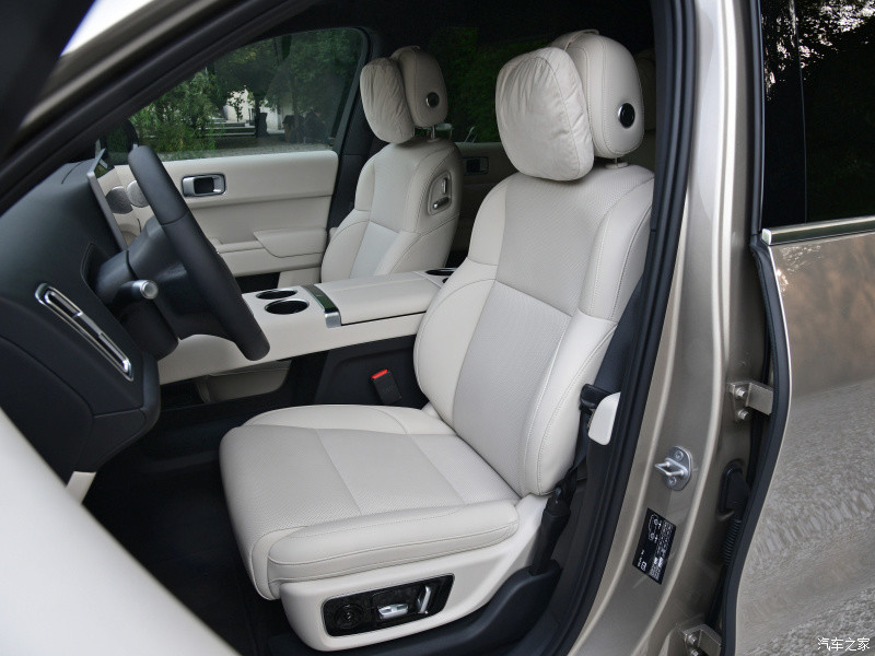 Top EV Cars LI L8 2023 Max EREV Medium and large SUV Extended range 154 Hp