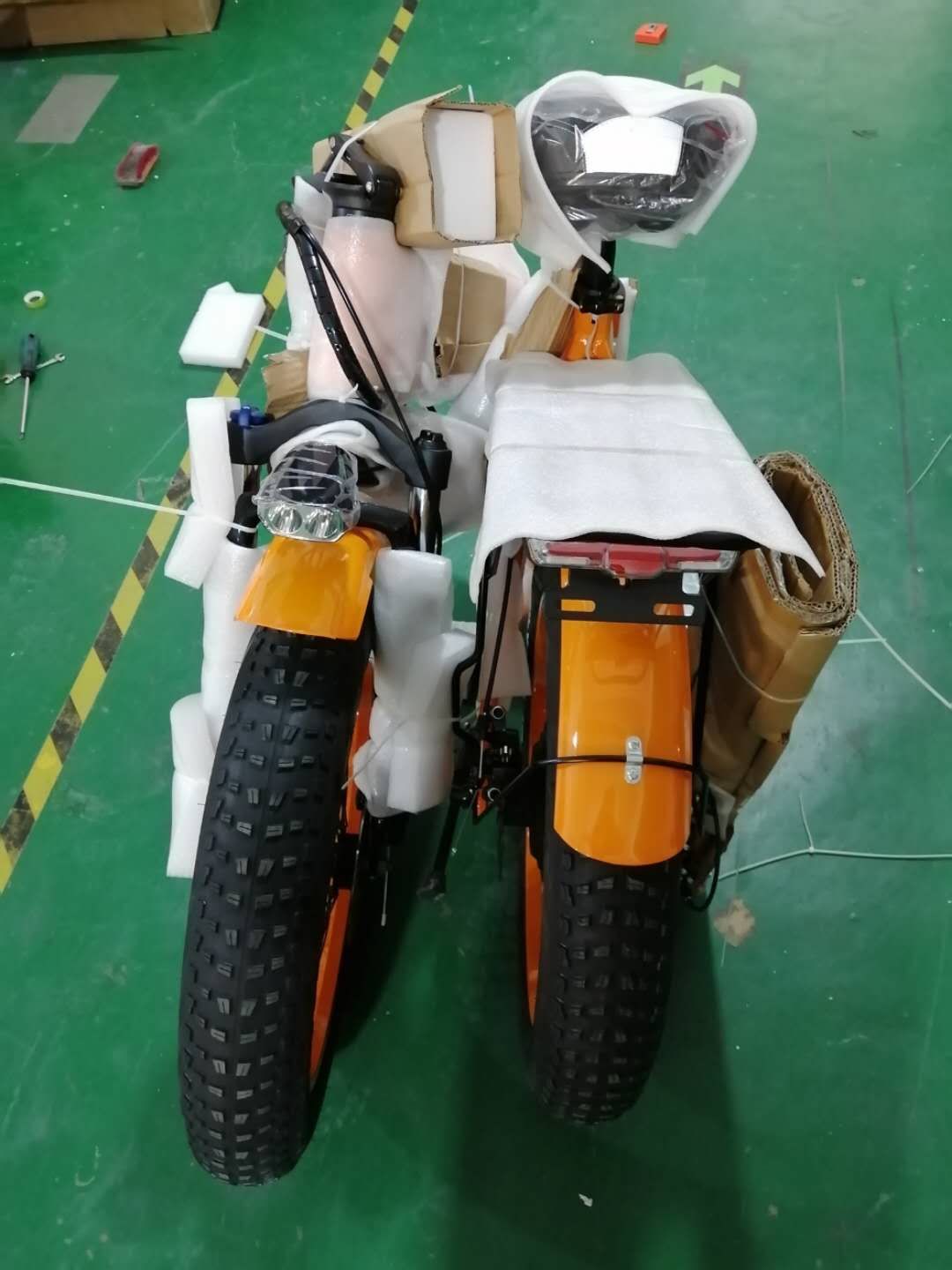 High Torque Folding Electric Fat Tire Bike 500W With 20 Inch LCD Display
