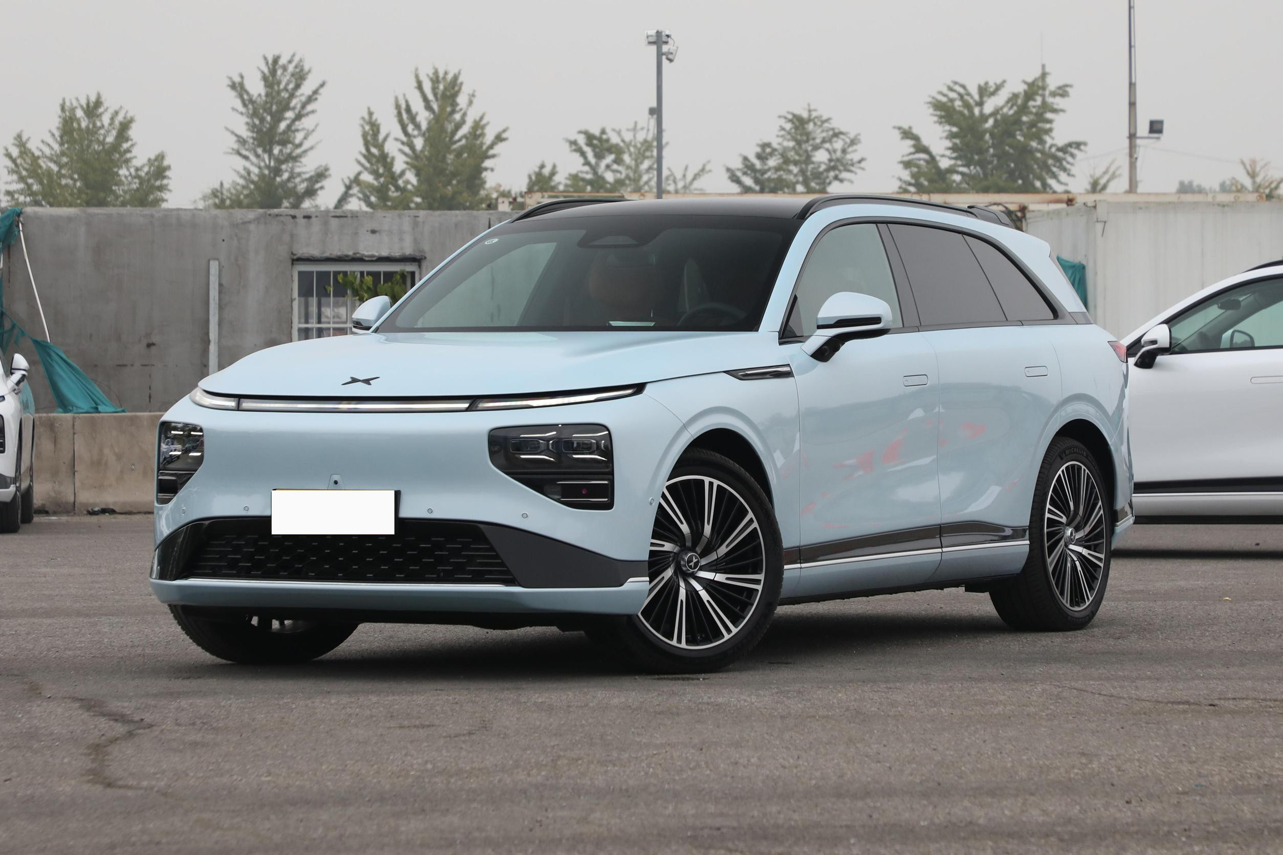 Xpeng G9 650X Luxury EV Cars SUV Everbright Electric Vehicle 650km Range