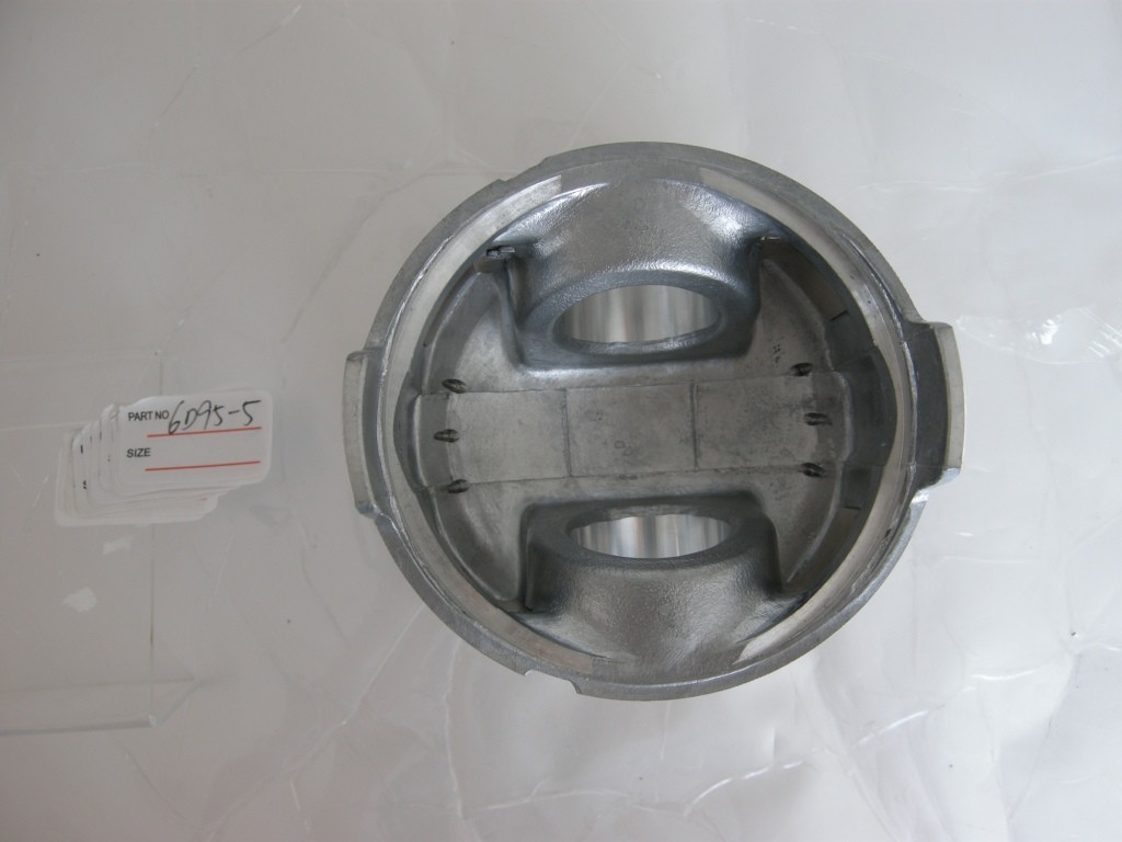 6D95 6d95-5 6D102 6D125 Engine Pistion