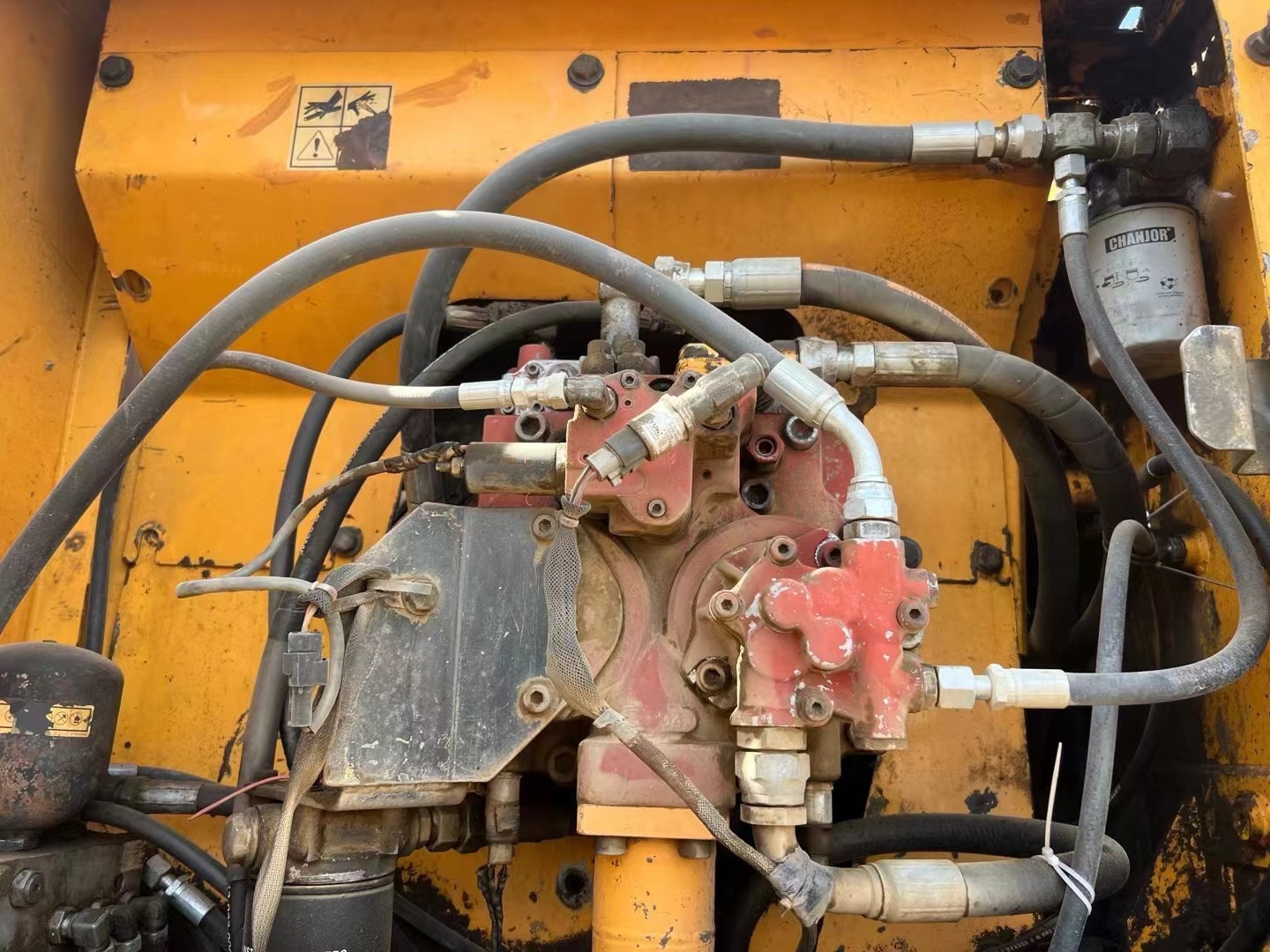 Second Hand Hyundai 210-9 Wheeled Excavator In Good Condition, Welcome To Inquire