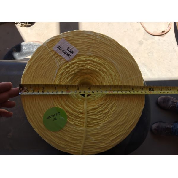 Green Color Raw Polypropylene Baler Twine 180LB Breaking Strength For Banana Tree