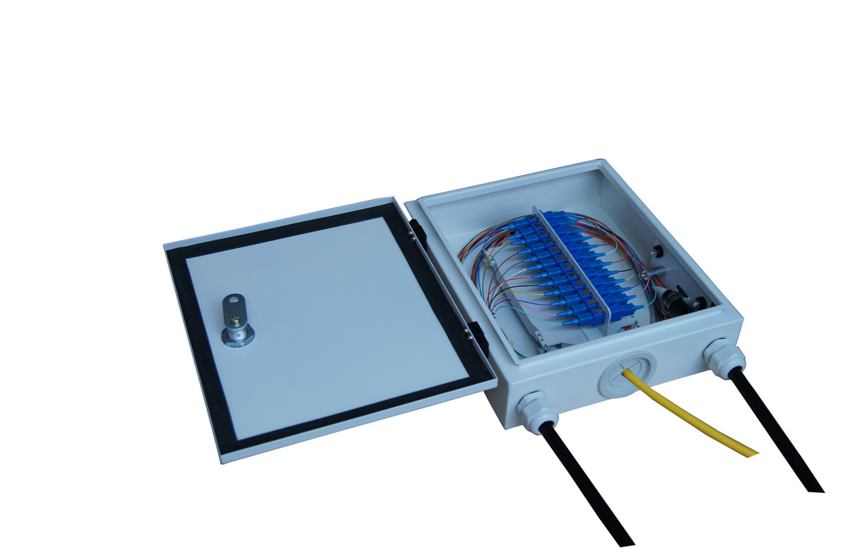 DIN Rail Mounted Fiber Optic Connection Box 12 SC Simplex For FTTH