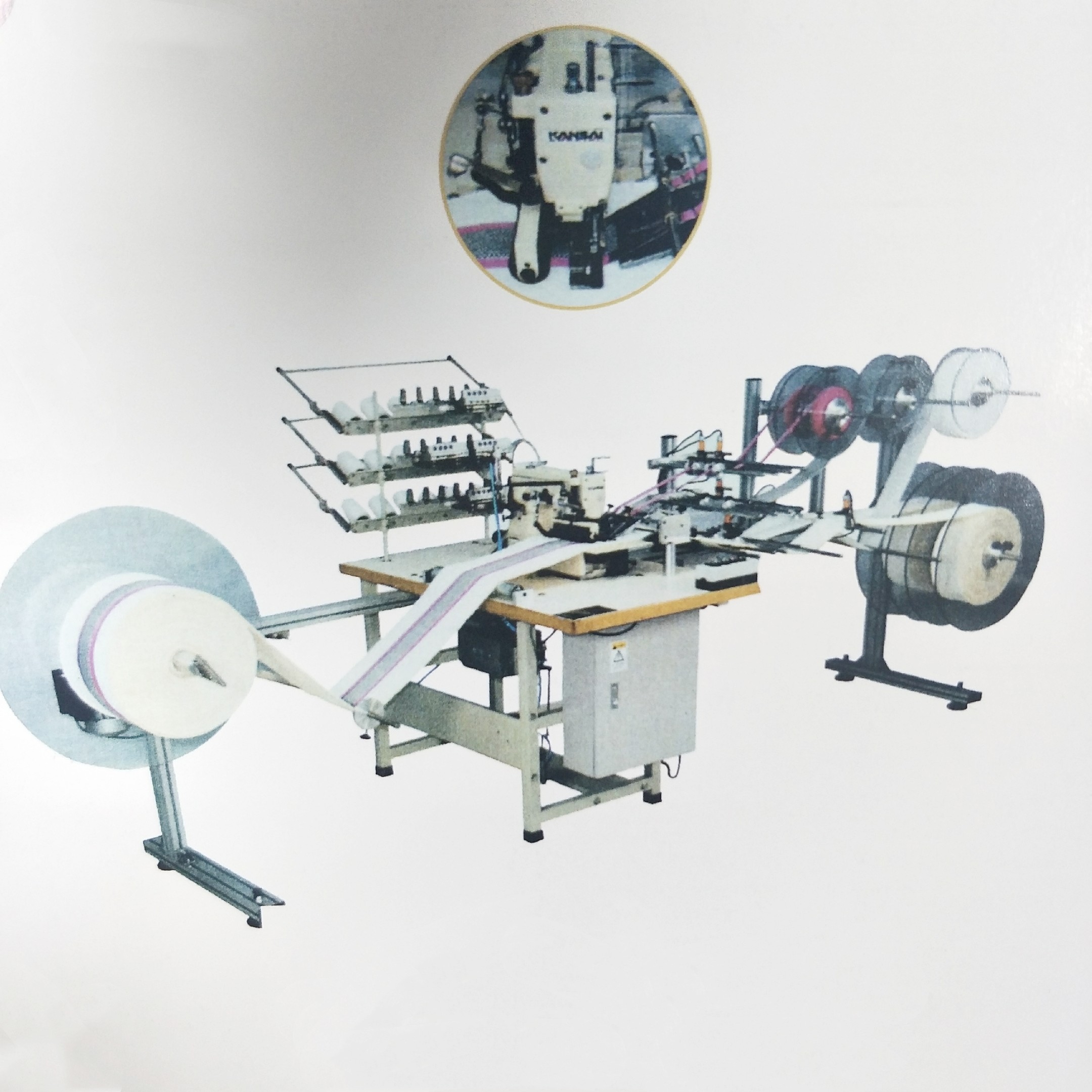 Side Pattern 3.2 * 1.6m Mattress Sewing Machine For Two Trademark Braided Belts