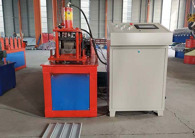 High Efficiency Roller Shutter Door Roll Forming Machine Cutter Material Cr12 Heat Treatment