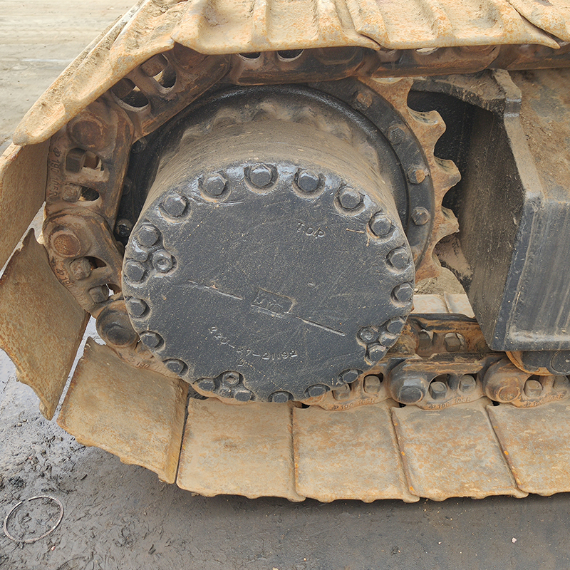 Top-Selling Komatsu PC220-7 Crawler Excavator Variable Piston Pump Main Pump Type
